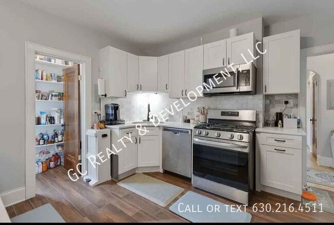2324 W 25th St in Chicago, IL - Building Photo - Building Photo
