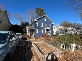 35 Westover Rd in Newport News, VA - Building Photo