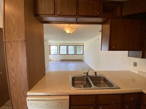 901 Hartwell Dr in Savoy, IL - Building Photo - Building Photo