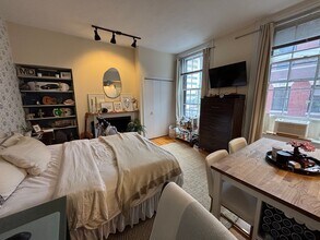 13 S Russell St, Unit 2 in Boston, MA - Building Photo - Building Photo