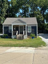 209 Hickman Ave in Columbia, MO - Building Photo