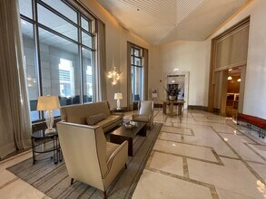 514 N Peshtigo Ct in Chicago, IL - Building Photo - Building Photo