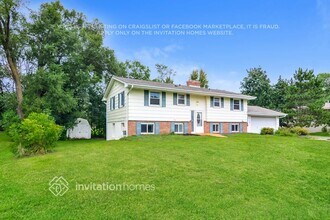 1209 Main St in Hugo, MN - Building Photo - Building Photo