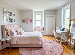 330 St Paul St, Unit 6 in Brookline, MA - Foto de edificio - Building Photo