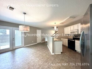 14034 Pinyon Pine Ln in Charlotte, NC - Building Photo - Building Photo