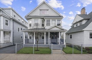 831-833 William Street, 2 in Bridgeport, CT - Building Photo