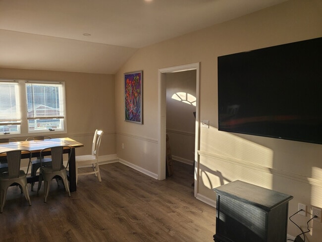 22f Atlantic Ave in Marblehead, MA - Building Photo - Building Photo