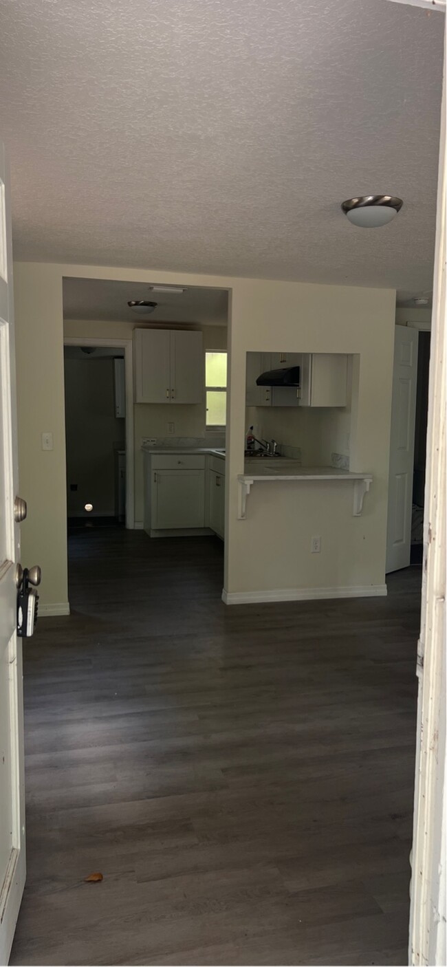 5846 Patterson Ave in Jacksonville, FL - Building Photo - Building Photo