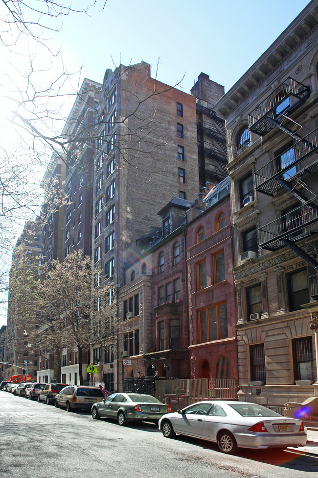 The Selkirk in New York, NY - Building Photo - Building Photo