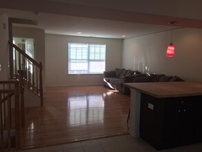 4 Liam St in Somerset, NJ - Building Photo - Building Photo
