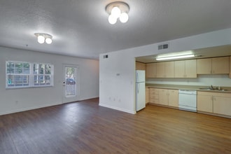 2675 50th Ave N in St. Petersburg, FL - Building Photo - Building Photo