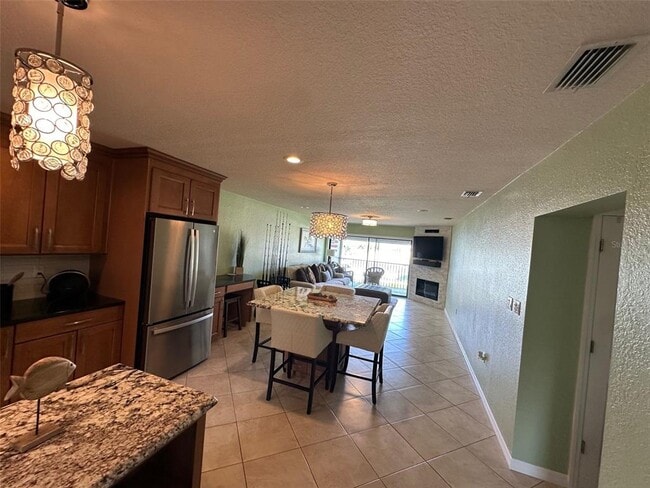 2100 N Peninsula Ave in New Smyrna Beach, FL - Building Photo - Building Photo
