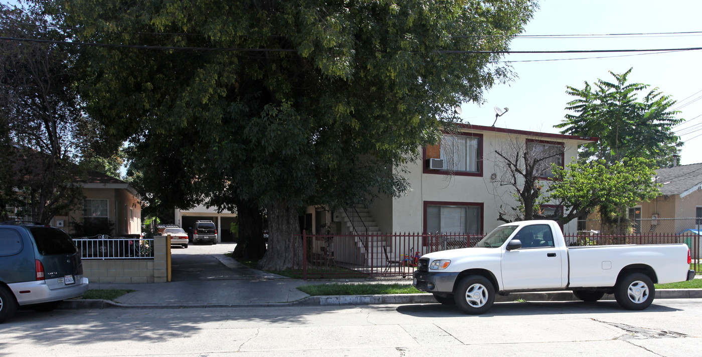 11107 Kauffman St in El Monte, CA - Building Photo