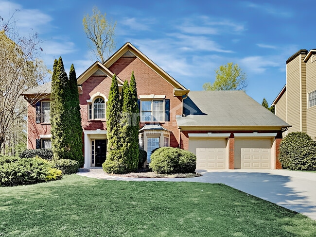 property at 204 Hunters Ter