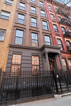 408 W 46th St in New York, NY - Building Photo - Building Photo