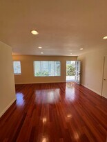 1034 9th St in Santa Monica, CA - Building Photo