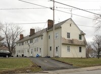 Building Photo - 1305 Iowa Ave Apartments in Lorain, Ohio