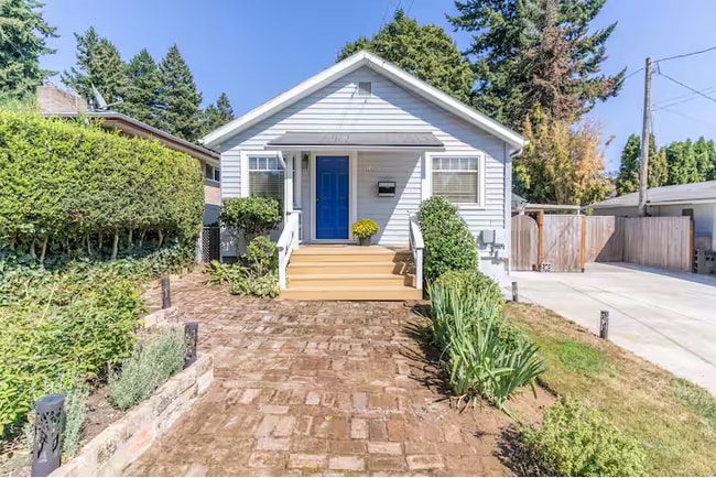 property at 1428 NE Adams St