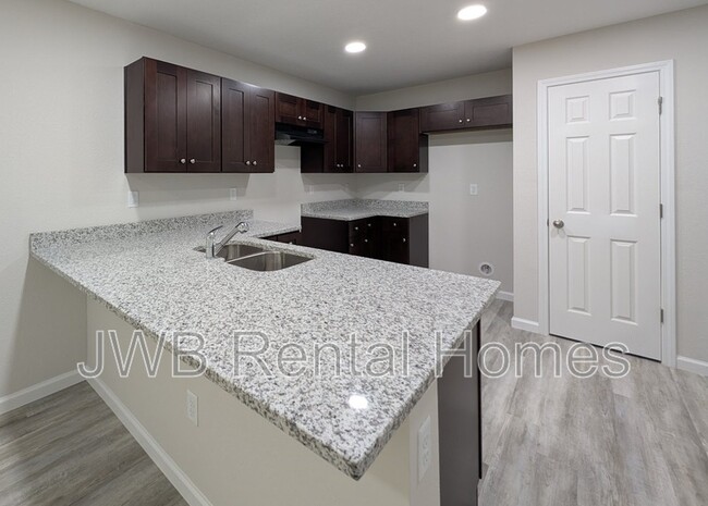 1130 Oakley St in Jacksonville, FL - Building Photo - Building Photo