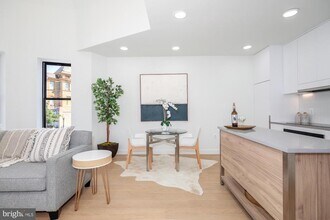 304 Florida Ave NW in Washington, DC - Building Photo - Building Photo