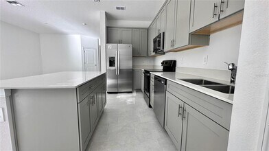 7600 Stone Crk Trl in Kissimmee, FL - Building Photo - Building Photo