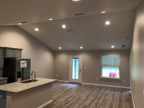 6855 Stirrup Ln in Milton, FL - Foto de edificio - Building Photo