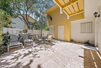 154 Seabreeze Cir in Jupiter, FL - Building Photo - Building Photo