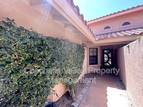 41469 Woodhaven Dr W in Palm Desert, CA - Building Photo - Building Photo