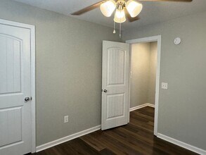 4-6 Chestnut Dr in Clarksville, TN - Building Photo - Building Photo