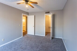 Belle Isle Terrace in Oklahoma City, OK - Foto de edificio - Interior Photo