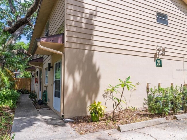 property at 517 S Summerlin Ave