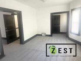 652-654 E Philadelphia St in Detroit, MI - Building Photo