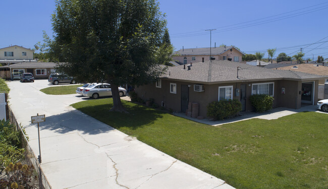 5582 Newman St in Cypress, CA - Building Photo - Primary Photo