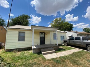 738 N 16th St in Enid, OK - Building Photo - Building Photo