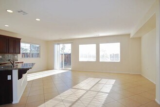 27181 Golden Field Ct in Moreno Valley, CA - Building Photo - Building Photo
