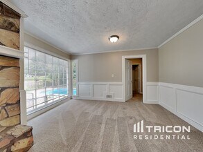 4047 Linda Ln SW in Lilburn, GA - Building Photo - Building Photo