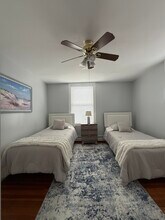 18 Wellman St, Unit 2 in Beverly, MA - Building Photo - Building Photo