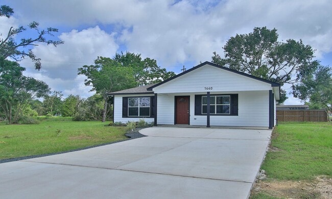 property at 1440 Shepherd St