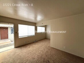 37221 Cedar Blvd in Newark, CA - Foto de edificio - Building Photo