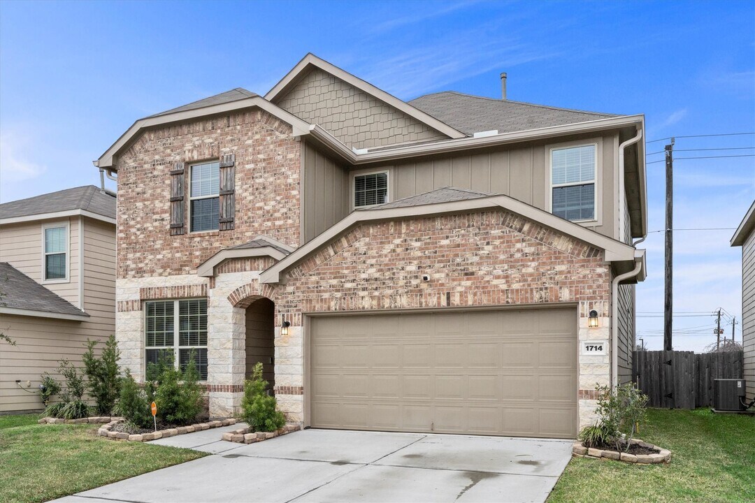 1714 Avocet Way in Missouri City, TX - Building Photo