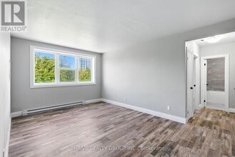 435 Nelson St in London, ON - Building Photo - Building Photo