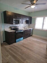 3913 N Farwell Ave in Shorewood, WI - Building Photo - Building Photo