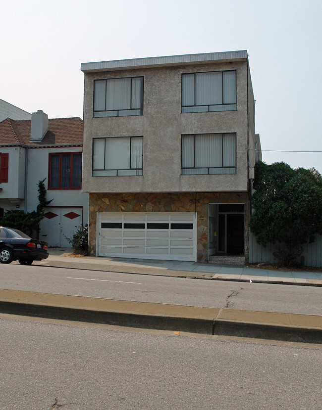 4433 Lincoln Way in San Francisco, CA - Foto de edificio - Building Photo