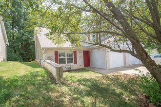 5567-5569-5569 Pinehurst Ln in Columbia, MO - Building Photo - Building Photo