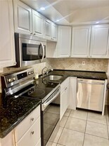 470 NW 20th St in Boca Raton, FL - Building Photo