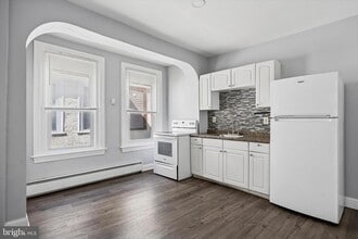 6154 Lebanon Ave in Philadelphia, PA - Building Photo - Building Photo