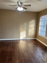 230 Burress St in Houston, TX - Building Photo - Building Photo