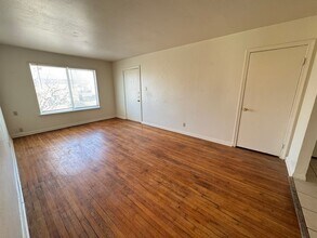 803 Sissom Rd, Unit Apt 4 in Killeen, TX - Foto de edificio - Building Photo
