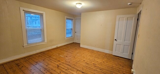 368 Court St, Unit Apt2