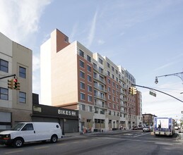 The Bradford in Bedford Stuyvesant in Brooklyn, NY - Foto de edificio - Building Photo